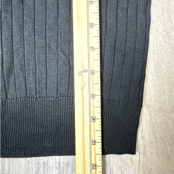 Lord & Taylor 100% Silk Ribbed Knit Black Short Sleeve Sweater Top S - Picture 6 of 7